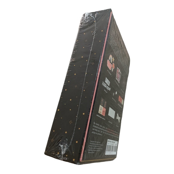 First-of-its-kind Vision Board Kit - Picture 3 of 10